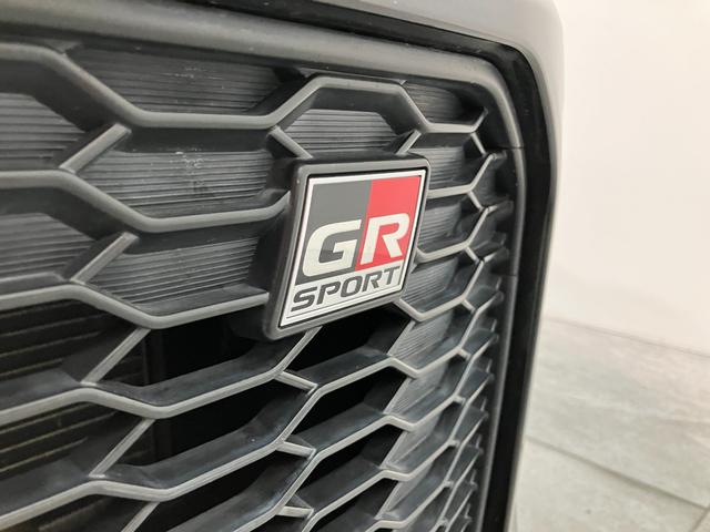 コペン ＧＲ　スポーツ　５ＭＴ　ターボ　レカロシート　ＢＢＳアルミ　電動オープンルーフ　ＧＲ専用サスペンション　ＭＯＭＯ製ハンドル　レカロシート　ＢＢＳ製アルミホイール　シートヒーター　ＬＥＤヘッドライト　オートライト　オートエアコン　スマートキー　ターボ（52枚目）