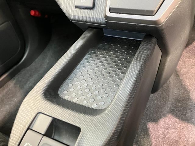 タフト G ダーククロムベンチャー レーダークルコン 届出済未使用車 衝突被害軽減ブレーキ コーナーセンサー バックカメラ(ナビ装着時用) 前席シートヒーター 電動パーキング クルーズコントロール LED オートライト オートエアコン スマートキー エコアイドル(58枚目)