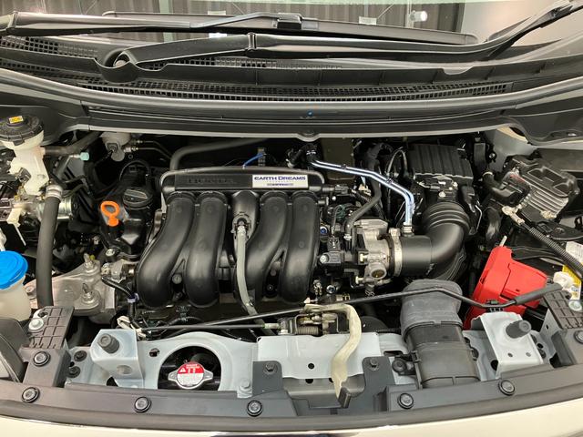 フリード+ G・ホンダセンシング 9型ナビ バックカメラ ドラレコ 追突被害軽減ブレーキ 9型フルセグナビ バックカメラ ドラレコ ETC DVD Bluetooth USB レーダークルコン シートヒーター 両側電動スライドドア LED オートライト スマートキー(9枚目)