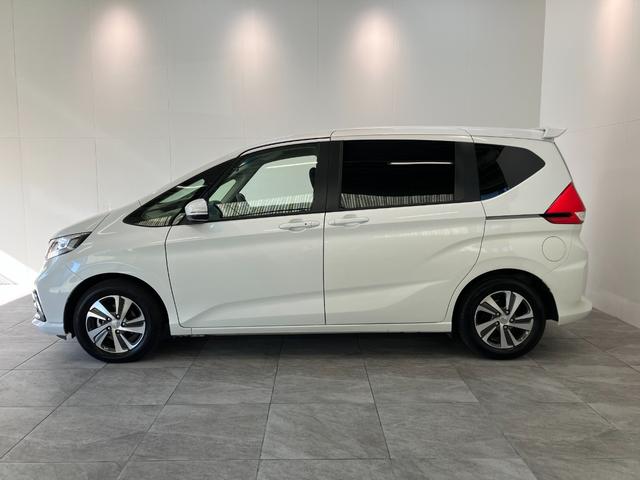 フリード+ G・ホンダセンシング 9型ナビ バックカメラ ドラレコ 追突被害軽減ブレーキ 9型フルセグナビ バックカメラ ドラレコ ETC DVD Bluetooth USB レーダークルコン シートヒーター 両側電動スライドドア LED オートライト スマートキー(22枚目)