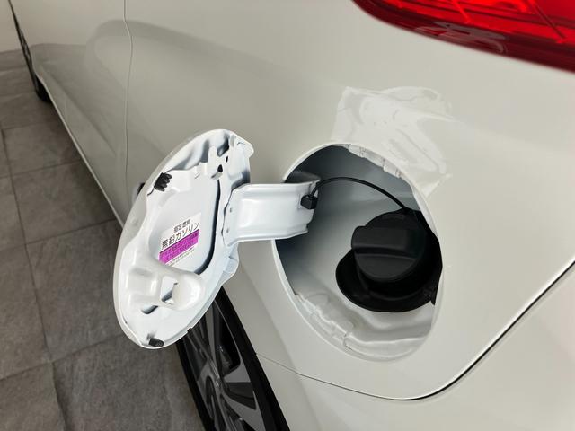 フリード+ G・ホンダセンシング 9型ナビ バックカメラ ドラレコ 追突被害軽減ブレーキ 9型フルセグナビ バックカメラ ドラレコ ETC DVD Bluetooth USB レーダークルコン シートヒーター 両側電動スライドドア LED オートライト スマートキー(30枚目)