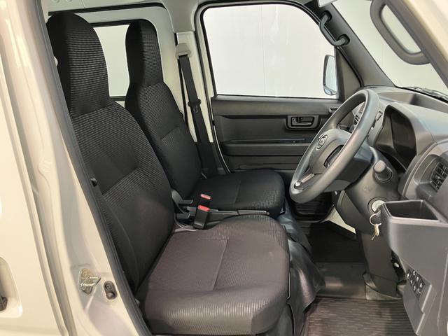 ハイゼットカーゴ ＤＸ　パートタイム４ＷＤ　ＣＶＴ　コーナーセンサー　キーレス　衝突被害軽減ブレーキ　スマアシ　コーナーセンサー　キーレス　前席パワーウインドウ　ＡＭ／ＦＭステレオ　両側スライドドア　パートタイム４ＷＤ　ＣＶＴ車　オートライト（4枚目）