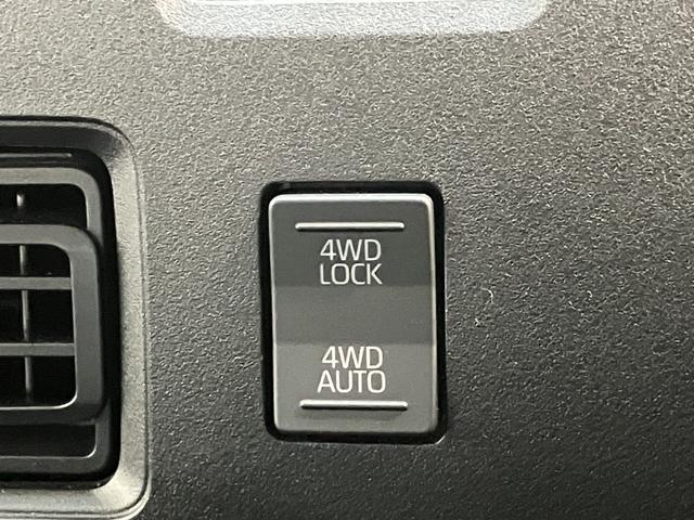 ハイゼットカーゴ ＤＸ　パートタイム４ＷＤ　ＣＶＴ　コーナーセンサー　キーレス　衝突被害軽減ブレーキ　スマアシ　コーナーセンサー　キーレス　前席パワーウインドウ　ＡＭ／ＦＭステレオ　両側スライドドア　パートタイム４ＷＤ　ＣＶＴ車　オートライト（14枚目）