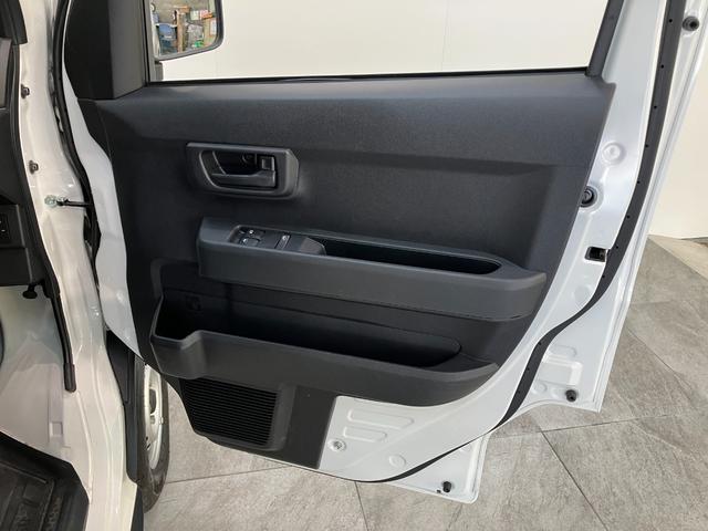 ハイゼットカーゴ ＤＸ　パートタイム４ＷＤ　ＣＶＴ　コーナーセンサー　キーレス　衝突被害軽減ブレーキ　スマアシ　コーナーセンサー　キーレス　前席パワーウインドウ　ＡＭ／ＦＭステレオ　両側スライドドア　パートタイム４ＷＤ　ＣＶＴ車　オートライト（27枚目）