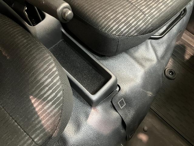 ハイゼットカーゴ ＤＸ　パートタイム４ＷＤ　ＣＶＴ　コーナーセンサー　キーレス　衝突被害軽減ブレーキ　スマアシ　コーナーセンサー　キーレス　前席パワーウインドウ　ＡＭ／ＦＭステレオ　両側スライドドア　パートタイム４ＷＤ　ＣＶＴ車　オートライト（48枚目）