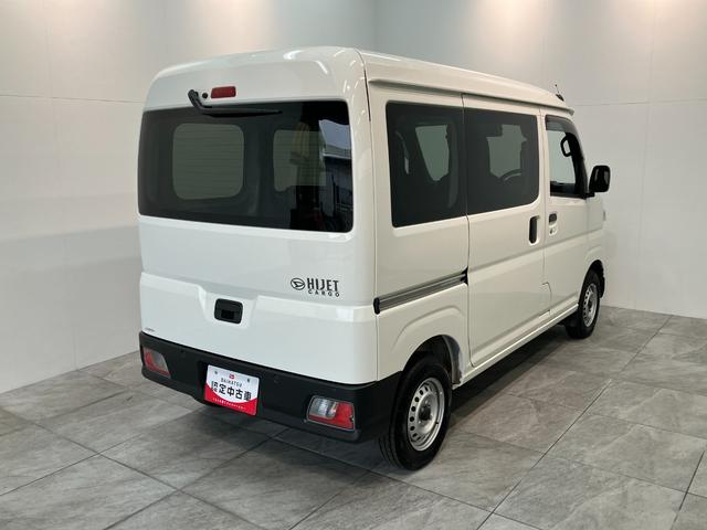 お客様にぴったりなおクルマをお選びいただけますように様々な展示車をご用意致しております！ダイハツの軽自動車だけではなく、他メーカー車やコンパクトカー・ミニバンなども数多く取り揃えております！