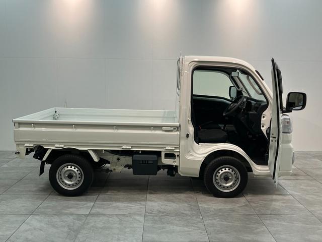 ハイゼットトラック ＥＸＴ　４ＷＤ　ドラレコ　コーナーセンサー　デフロック　衝突被害軽減ブレーキ　コーナーセンサー　４ＷＤ　ＣＶＴ車　ＣＤステレオ　ドラレコ　ＥＴＣ車載器　デフロック　スマートキー　パワーウインドウ　オートライト　マニュアルレベリング　荷台作業灯（25枚目）