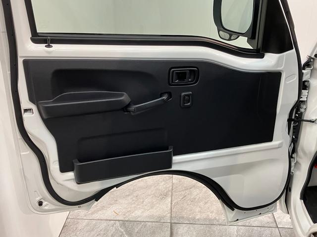 ハイゼットトラック ＥＸＴ　４ＷＤ　ドラレコ　コーナーセンサー　デフロック　衝突被害軽減ブレーキ　コーナーセンサー　４ＷＤ　ＣＶＴ車　ＣＤステレオ　ドラレコ　ＥＴＣ車載器　デフロック　スマートキー　パワーウインドウ　オートライト　マニュアルレベリング　荷台作業灯（32枚目）