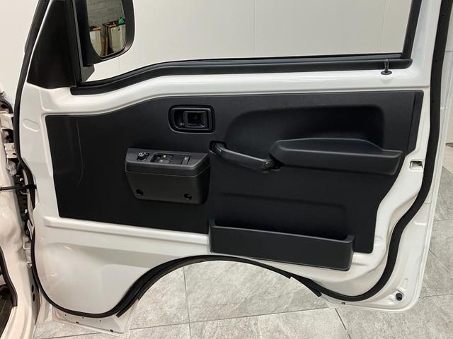 ハイゼットトラック ＥＸＴ　４ＷＤ　ドラレコ　コーナーセンサー　デフロック　衝突被害軽減ブレーキ　コーナーセンサー　４ＷＤ　ＣＶＴ車　ＣＤステレオ　ドラレコ　ＥＴＣ車載器　デフロック　スマートキー　パワーウインドウ　オートライト　マニュアルレベリング　荷台作業灯（33枚目）