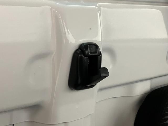 ハイゼットトラック ＥＸＴ　４ＷＤ　ドラレコ　コーナーセンサー　デフロック　衝突被害軽減ブレーキ　コーナーセンサー　４ＷＤ　ＣＶＴ車　ＣＤステレオ　ドラレコ　ＥＴＣ車載器　デフロック　スマートキー　パワーウインドウ　オートライト　マニュアルレベリング　荷台作業灯（61枚目）