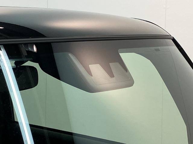 品質へのこだわり！フロアマットやシートなど車内をキレイに清掃し、ニオイや汚れなどを徹底的にクリーニングしてもらっております。室内はピカピカです☆