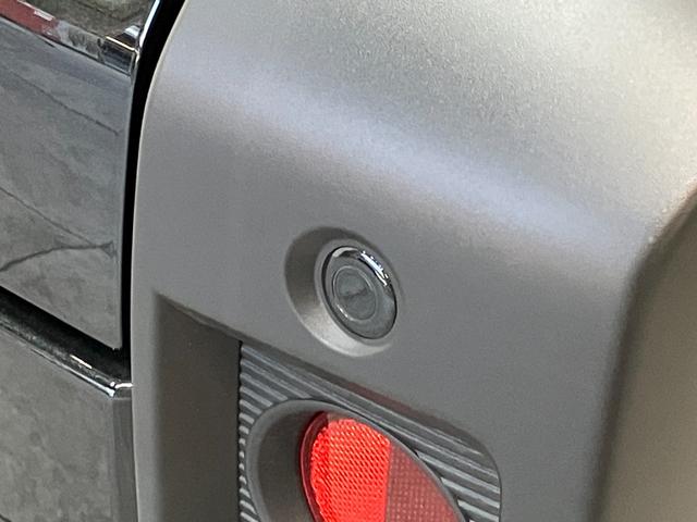 納車前に１２ヶ月点検・エンジンオイル＆エレメント交換・　バッテリー交換・ワイパーゴム交換・キーレス、キーフリーの電池交換を実施しております。ダイハツの整備士がきっちりと点検したお車をお届けいたします！