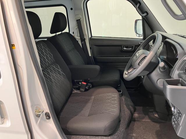 アトレー ＲＳ　４ＷＤ　デジタルインナーミラー　届出済未使用車　衝突被害軽減ブレーキ　コーナーセンサー　４ＷＤ　バックカメラ（ナビ装着時用）　両側パワスラ　ＬＥＤ　オートライト　レーダークルーズコントロール　スマートキー　エコアイドル　デジタルインナーミラー（5枚目）