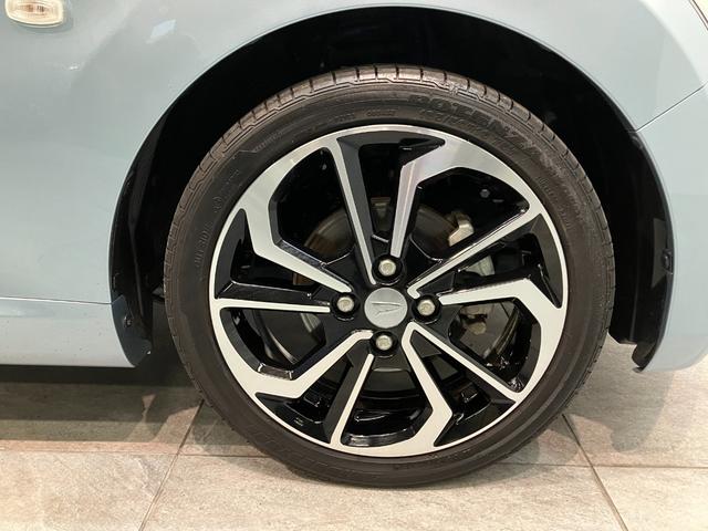 品質へのこだわり！専門のカークリーニング業者さんに依頼をして徹底的に内装・外装をキレイにしてもらっております。外装は磨きもしてもらっていますのでピカピカですね☆