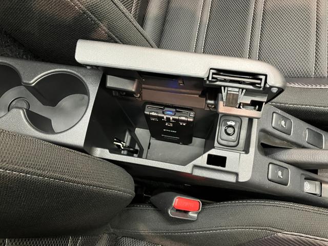 滋賀ダイハツでは、お客様にお気軽にご来店頂けるお店を目指しております！お客様にゆっくりとおくつろぎいただくためにカフェのような居心地の良さで皆様のご来店をお待ちしております。