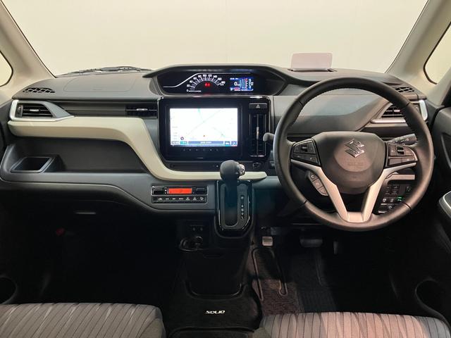 ソリオ ハイブリッドＭＺ　８型ナビ　パノラマカメラ　レーダークルコン　衝突被害軽減ブレーキ　８型フルセグナビ　パノラマカメラ　Ｂｌｕｅｔｏｏｔｈ　ＵＳＢ　前後ドラレコ　ＥＴＣ　レーダークルーズコントロール　シートヒーター　両側パワスラ　オートエアコン　スマートキー（2枚目）