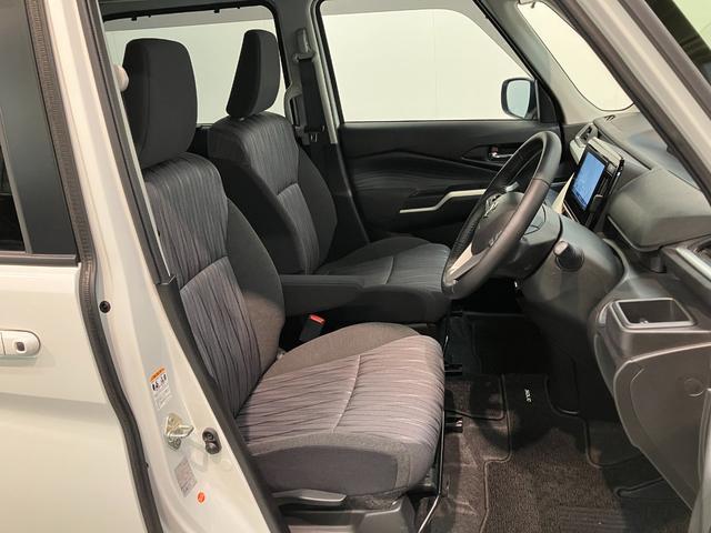 ソリオ ハイブリッドＭＺ　８型ナビ　パノラマカメラ　レーダークルコン　衝突被害軽減ブレーキ　８型フルセグナビ　パノラマカメラ　Ｂｌｕｅｔｏｏｔｈ　ＵＳＢ　前後ドラレコ　ＥＴＣ　レーダークルーズコントロール　シートヒーター　両側パワスラ　オートエアコン　スマートキー（5枚目）