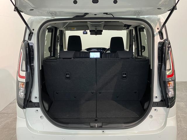 ソリオ ハイブリッドＭＺ　８型ナビ　パノラマカメラ　レーダークルコン　衝突被害軽減ブレーキ　８型フルセグナビ　パノラマカメラ　Ｂｌｕｅｔｏｏｔｈ　ＵＳＢ　前後ドラレコ　ＥＴＣ　レーダークルーズコントロール　シートヒーター　両側パワスラ　オートエアコン　スマートキー（7枚目）