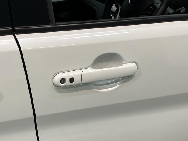 ソリオ ハイブリッドＭＺ　８型ナビ　パノラマカメラ　レーダークルコン　衝突被害軽減ブレーキ　８型フルセグナビ　パノラマカメラ　Ｂｌｕｅｔｏｏｔｈ　ＵＳＢ　前後ドラレコ　ＥＴＣ　レーダークルーズコントロール　シートヒーター　両側パワスラ　オートエアコン　スマートキー（32枚目）