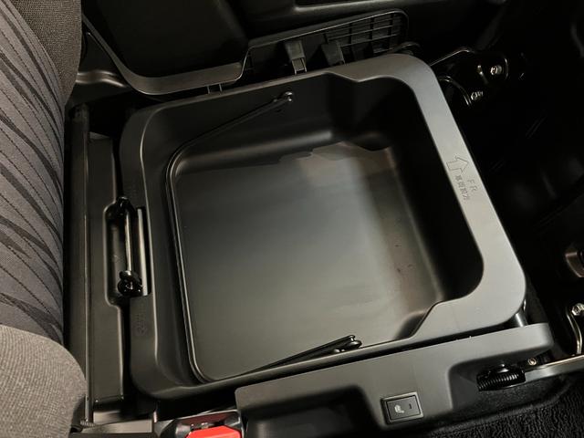 ソリオ ハイブリッドＭＺ　８型ナビ　パノラマカメラ　レーダークルコン　衝突被害軽減ブレーキ　８型フルセグナビ　パノラマカメラ　Ｂｌｕｅｔｏｏｔｈ　ＵＳＢ　前後ドラレコ　ＥＴＣ　レーダークルーズコントロール　シートヒーター　両側パワスラ　オートエアコン　スマートキー（67枚目）