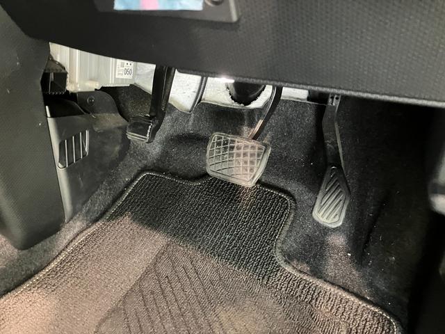 タント カスタムＲＳスタイルセレクション　４ＷＤ　９型ナビ　Ｐカメラ　衝突被害軽減ブレーキ　コーナーセンサー　９型フルセグナビ　Ｂｌｕｅｔｏｏｔｈ　ＤＶＤ　ＵＳＢ　パノラマカメラ　後席モニター　ドラレコ　レーダークルコン　両側電動スライドドア　前席シートヒーター　ＬＥＤ（78枚目）