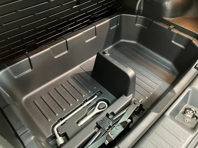 納車後もお客様の快適なカーライフをしっかりサポートさせていただきます！滋賀県内に１３か所ある滋賀ダイハツの店舗にはサービス工場が併設されておりますので、アフターフォローも安心です！