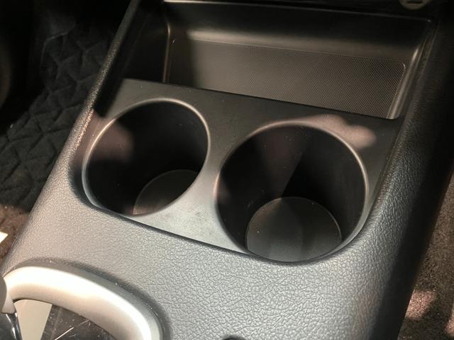 延長保証につきましてはお求めいただく車両によって保証料が異なりますので、当店スタッフまでお気軽にお問い合わせくださいませ。