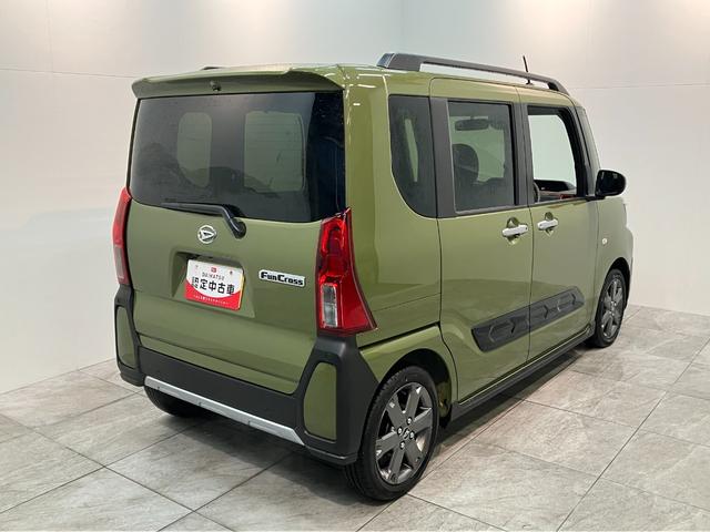 タント ファンクロスターボ　ディスプレイオーディオ　届出済未使用車　衝突被害軽減ブレーキ　コーナーセンサー　９型ディスプレイオーディオ　フルセグ　Ｂｌｕｅｔｏｏｔｈ　ＵＳＢ　バックカメラ　両側電動スライドドア　前席シートヒーター　ＬＥＤ　スマートキー　エコアイドル（3枚目）