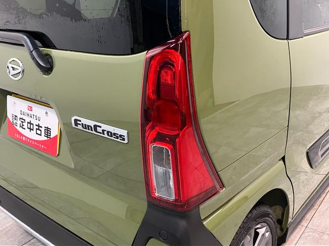 タント ファンクロスターボ　ディスプレイオーディオ　届出済未使用車　衝突被害軽減ブレーキ　コーナーセンサー　９型ディスプレイオーディオ　フルセグ　Ｂｌｕｅｔｏｏｔｈ　ＵＳＢ　バックカメラ　両側電動スライドドア　前席シートヒーター　ＬＥＤ　スマートキー　エコアイドル（31枚目）