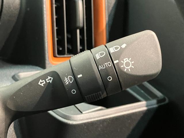 タント ファンクロスターボ　ディスプレイオーディオ　届出済未使用車　衝突被害軽減ブレーキ　コーナーセンサー　９型ディスプレイオーディオ　フルセグ　Ｂｌｕｅｔｏｏｔｈ　ＵＳＢ　バックカメラ　両側電動スライドドア　前席シートヒーター　ＬＥＤ　スマートキー　エコアイドル（52枚目）