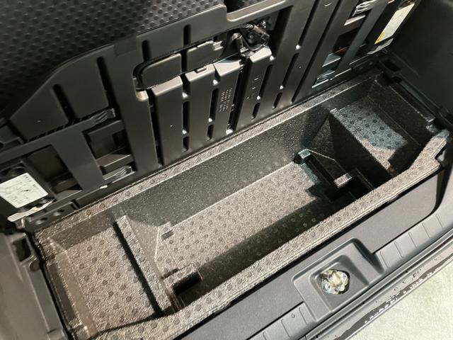 タント ファンクロスターボ　ディスプレイオーディオ　届出済未使用車　衝突被害軽減ブレーキ　コーナーセンサー　９型ディスプレイオーディオ　フルセグ　Ｂｌｕｅｔｏｏｔｈ　ＵＳＢ　バックカメラ　両側電動スライドドア　前席シートヒーター　ＬＥＤ　スマートキー　エコアイドル（69枚目）