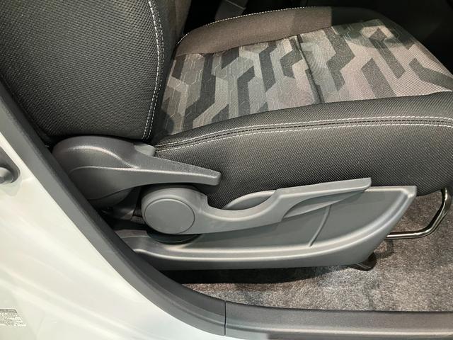 タフト Gダーククロムベンチャー 届出済未使用車 9型D.A 衝突被害軽減ブレーキ コーナーセンサー 9型ディスプレイオーディオ バックカメラ レーダークルーズコントロール 前席シートヒーター 電動パーキング オートエアコン スマートキー エコアイドル(46枚目)