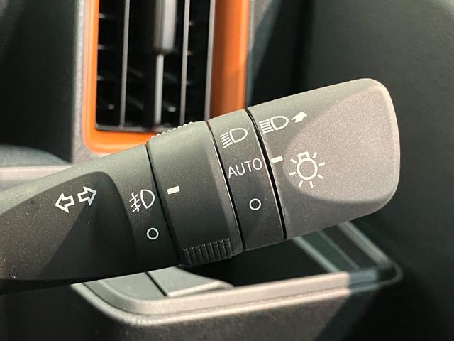 タント ファンクロス　９型ディスプレイオーディオ　届出済未使用車　衝突被害軽減ブレーキ　コーナーセンサー　９型ディスプレイオーディオ　フルセグ　Ｂｌｕｅｔｏｏｔｈ　ＵＳＢ　バックカメラ　両側電動スライドドア　前席シートヒーター　ＬＥＤ　スマートキー　エコアイドル（52枚目）