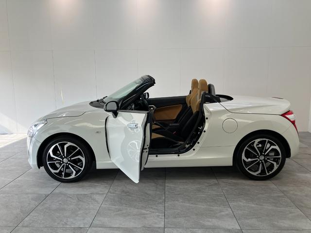 コペン ローブＳ　　ワンセグナビ　バックカメラ　車検整備付　電動オープンルーフ　ワンセグナビ　バックカメラ　ＤＶＤ　Ｂｌｕｅｔｏｏｔｈ　ＵＳＢ　レカロシート　ＭＯＭＯ製ハンドル　シートヒーター　パドルシフト　ＬＥＤ　エコアイドル　エクスプレイ仕様アルミ（33枚目）