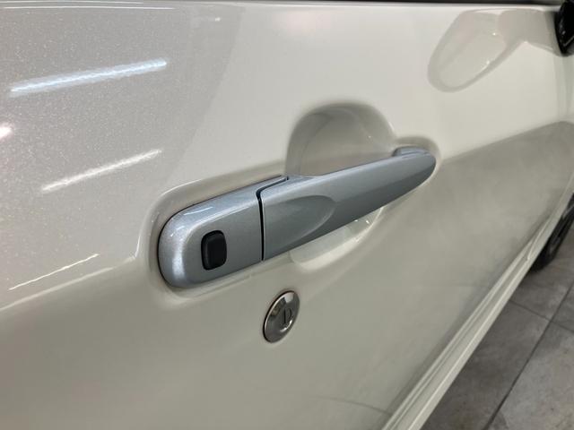 コペン ローブＳ　　ワンセグナビ　バックカメラ　車検整備付　電動オープンルーフ　ワンセグナビ　バックカメラ　ＤＶＤ　Ｂｌｕｅｔｏｏｔｈ　ＵＳＢ　レカロシート　ＭＯＭＯ製ハンドル　シートヒーター　パドルシフト　ＬＥＤ　エコアイドル　エクスプレイ仕様アルミ（48枚目）