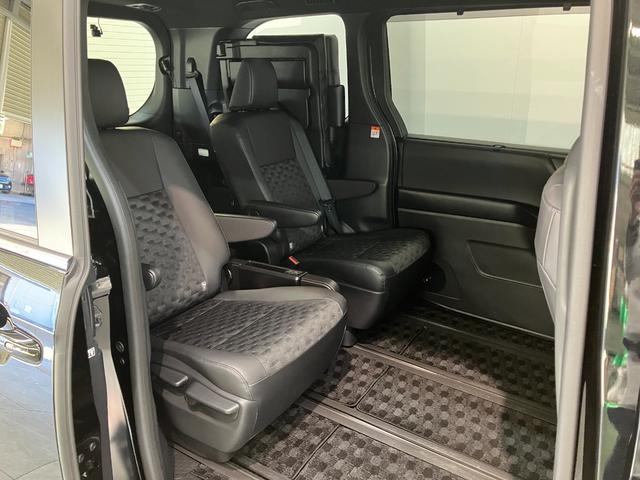 ヴォクシー ハイブリッドＳ－Ｚ　１０型ナビ　レーダークルコン　Ｂカメラ　トヨタセーフティセンス　コーナーセンサー　１０型フルセグナビ　バックカメラ　ドラレコ　Ｂｌｕｅｔｏｏｔｈ　ＵＳＢ　ＥＴＣ　レーダークルコン　シートヒーター　両側パワスラ　デュアルエアコン　ＬＥＤ（40枚目）