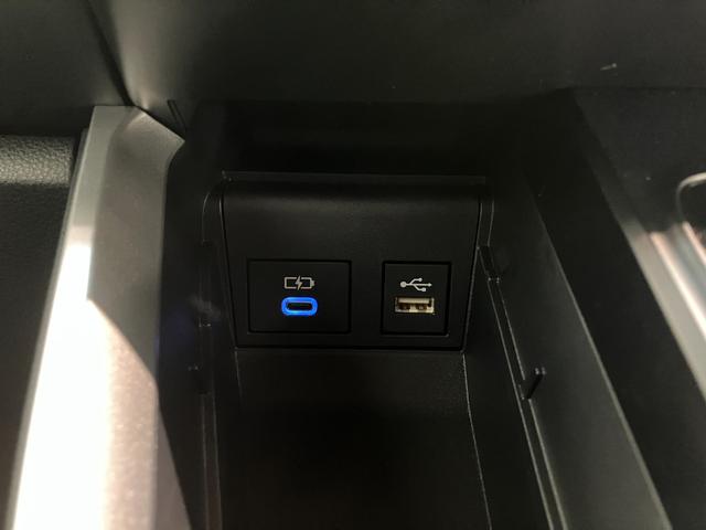 ヴォクシー ハイブリッドＳ－Ｚ　１０型ナビ　レーダークルコン　Ｂカメラ　トヨタセーフティセンス　コーナーセンサー　１０型フルセグナビ　バックカメラ　ドラレコ　Ｂｌｕｅｔｏｏｔｈ　ＵＳＢ　ＥＴＣ　レーダークルコン　シートヒーター　両側パワスラ　デュアルエアコン　ＬＥＤ（60枚目）