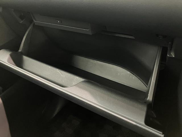 ヴォクシー ハイブリッドＳ－Ｚ　１０型ナビ　レーダークルコン　Ｂカメラ　トヨタセーフティセンス　コーナーセンサー　１０型フルセグナビ　バックカメラ　ドラレコ　Ｂｌｕｅｔｏｏｔｈ　ＵＳＢ　ＥＴＣ　レーダークルコン　シートヒーター　両側パワスラ　デュアルエアコン　ＬＥＤ（64枚目）