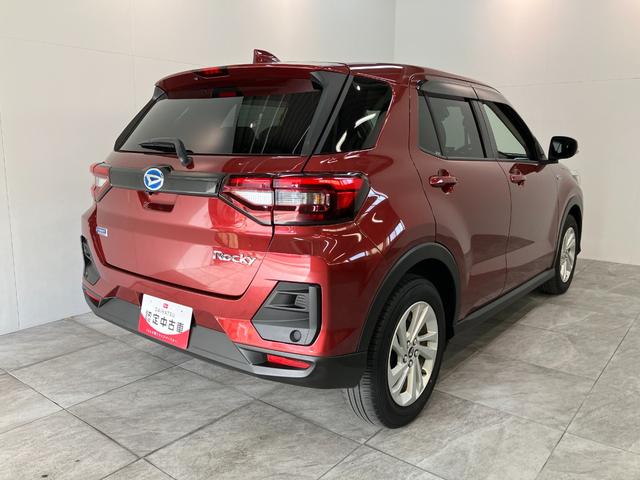 ロッキー Ｘ　ＨＥＶ　９型ディスプレイオーディオ　ドラレコ　車検整備付　衝突被害軽減ブレーキ　コーナーセンサー　９型ディスプレイオーディオ　フルセグ　バックカメラ　Ｂｌｕｅｔｏｏｔｈ　ＵＳＢ　ＴＶコントロール　電動パーキング　ＬＥＤ　前後ドラレコ（3枚目）