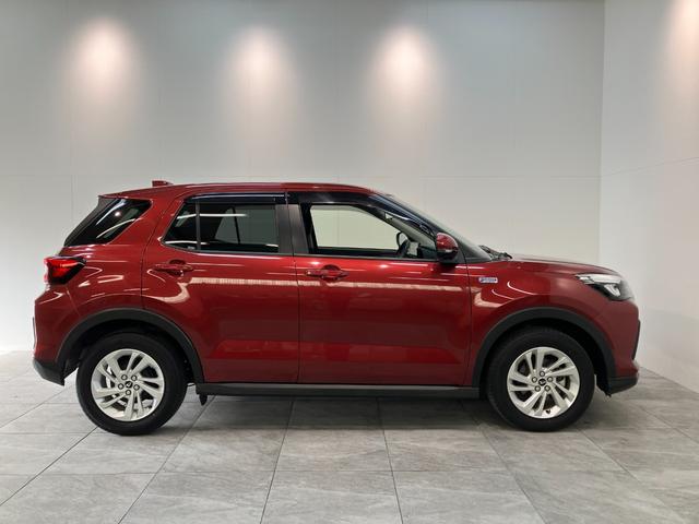 ロッキー Ｘ　ＨＥＶ　９型ディスプレイオーディオ　ドラレコ　車検整備付　衝突被害軽減ブレーキ　コーナーセンサー　９型ディスプレイオーディオ　フルセグ　バックカメラ　Ｂｌｕｅｔｏｏｔｈ　ＵＳＢ　ＴＶコントロール　電動パーキング　ＬＥＤ　前後ドラレコ（24枚目）