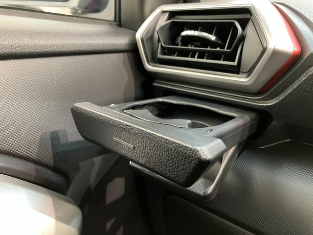 ロッキー Ｘ　ＨＥＶ　９型ディスプレイオーディオ　ドラレコ　車検整備付　衝突被害軽減ブレーキ　コーナーセンサー　９型ディスプレイオーディオ　フルセグ　バックカメラ　Ｂｌｕｅｔｏｏｔｈ　ＵＳＢ　ＴＶコントロール　電動パーキング　ＬＥＤ　前後ドラレコ（69枚目）