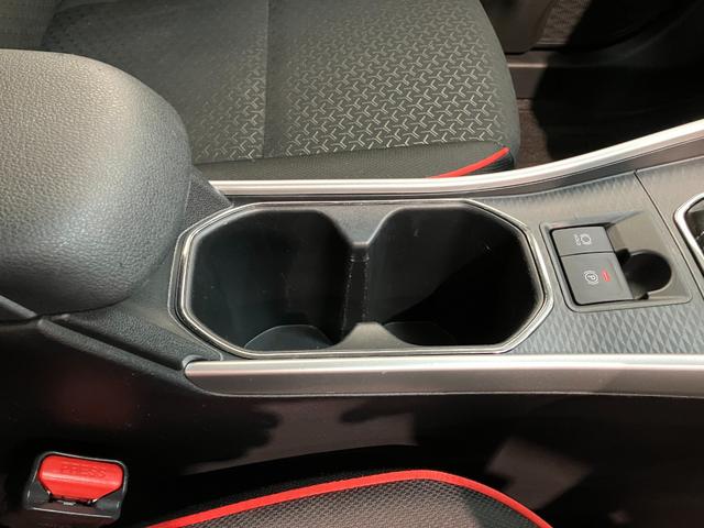 ロッキー Ｘ　ＨＥＶ　９型ディスプレイオーディオ　ドラレコ　車検整備付　衝突被害軽減ブレーキ　コーナーセンサー　９型ディスプレイオーディオ　フルセグ　バックカメラ　Ｂｌｕｅｔｏｏｔｈ　ＵＳＢ　ＴＶコントロール　電動パーキング　ＬＥＤ　前後ドラレコ（71枚目）