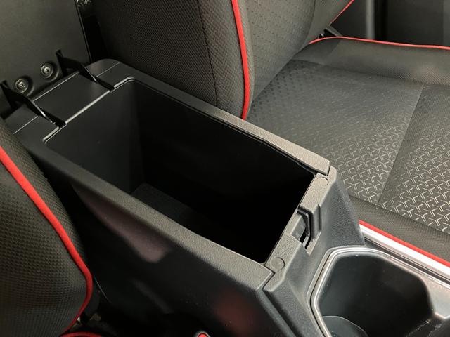 ロッキー Ｘ　ＨＥＶ　９型ディスプレイオーディオ　ドラレコ　車検整備付　衝突被害軽減ブレーキ　コーナーセンサー　９型ディスプレイオーディオ　フルセグ　バックカメラ　Ｂｌｕｅｔｏｏｔｈ　ＵＳＢ　ＴＶコントロール　電動パーキング　ＬＥＤ　前後ドラレコ（72枚目）