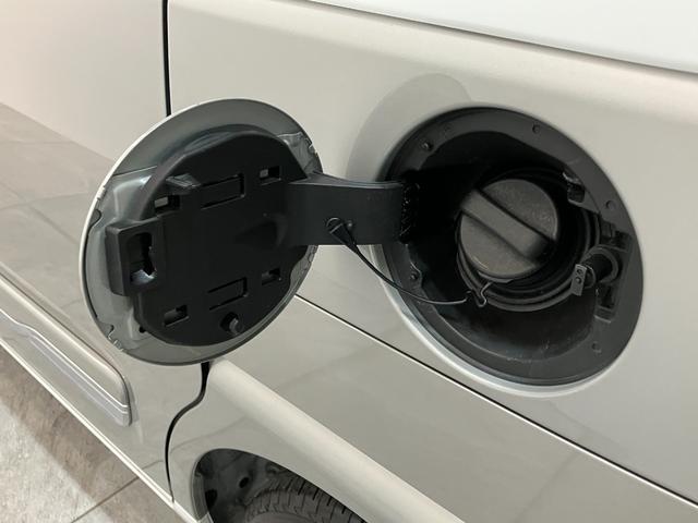 ムーヴキャンバス ストライプスＧターボ　９型ディスプレイオーディオ　クルコン　衝突被害軽減ブレーキ　コーナーセンサー　９型ディスプレイオーディオ　フルセグ　Ｂｌｕｅｔｏｏｔｈ　ＵＳＢ　バックカメラ　両側電動スライドドア　シートヒーター　電動パーキングブレーキ　レーダークルコン（29枚目）