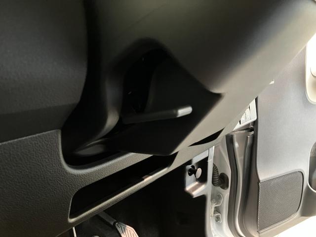 ムーヴキャンバス ストライプスＧターボ　９型ディスプレイオーディオ　クルコン　衝突被害軽減ブレーキ　コーナーセンサー　９型ディスプレイオーディオ　フルセグ　Ｂｌｕｅｔｏｏｔｈ　ＵＳＢ　バックカメラ　両側電動スライドドア　シートヒーター　電動パーキングブレーキ　レーダークルコン（48枚目）