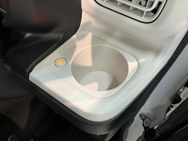 ムーヴキャンバス ストライプスＧターボ　９型ディスプレイオーディオ　クルコン　衝突被害軽減ブレーキ　コーナーセンサー　９型ディスプレイオーディオ　フルセグ　Ｂｌｕｅｔｏｏｔｈ　ＵＳＢ　バックカメラ　両側電動スライドドア　シートヒーター　電動パーキングブレーキ　レーダークルコン（65枚目）