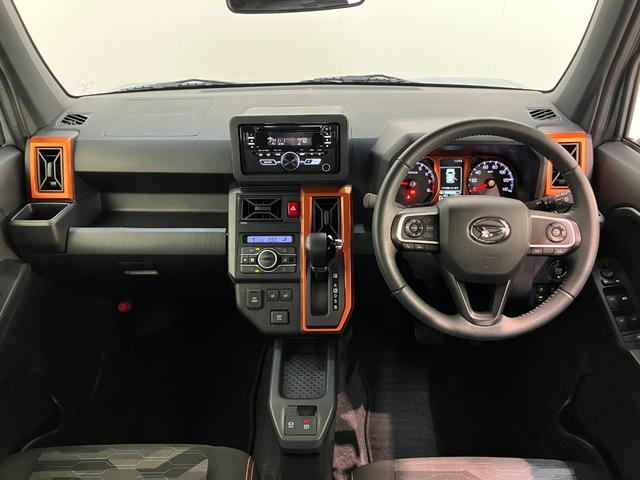 タフト G 4WD コーナーセンサー レーダークルーズコントロール 衝突被害軽減ブレーキ コーナーセンサー CDステレオ バックカメラ(ナビ装着時用) 前席シートヒーター クルーズコントロール 電動パーキング LED オートライト オートエアコン スマートキー(2枚目)