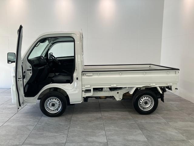 ハイゼットトラック スタンダード 4WD CVT車 CDステレオ 衝突被害軽減ブレーキ コーナーセンサー パートタイム4WD CDステレオ マニュアルエアコン マニュアルレベリング オートライト(22枚目)
