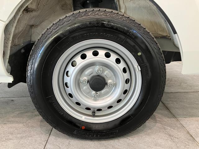 ハイゼットトラック スタンダード 4WD CVT車 CDステレオ 衝突被害軽減ブレーキ コーナーセンサー パートタイム4WD CDステレオ マニュアルエアコン マニュアルレベリング オートライト(29枚目)