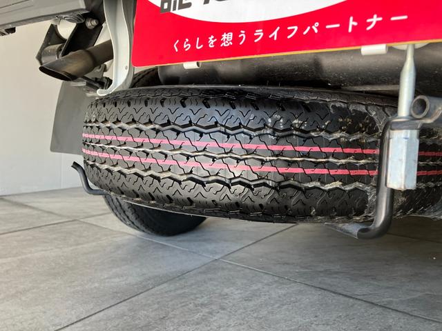 ハイゼットトラック スタンダード 4WD CVT車 CDステレオ 衝突被害軽減ブレーキ コーナーセンサー パートタイム4WD CDステレオ マニュアルエアコン マニュアルレベリング オートライト(30枚目)